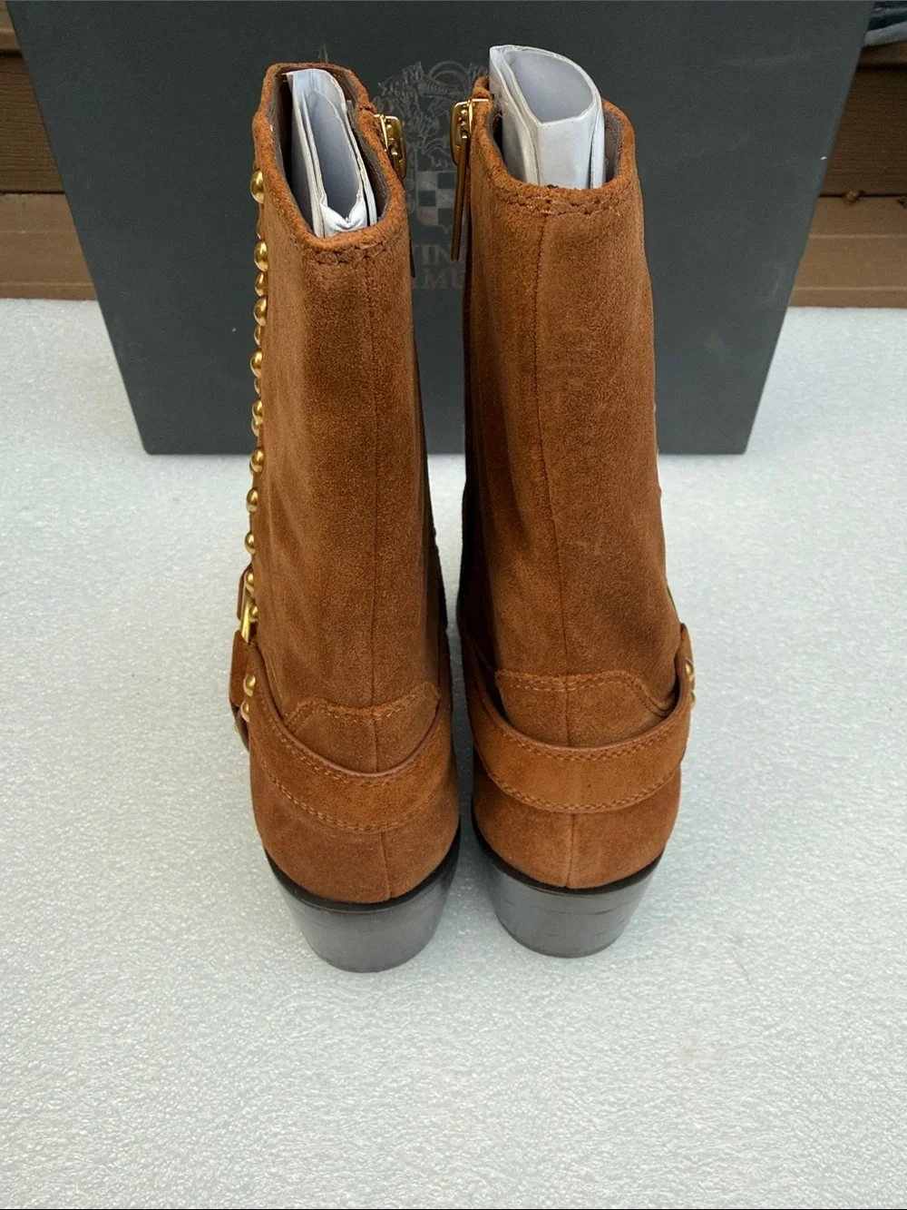 VINCE CAMUTO Roista Brown Suede Ankle Studded Boots 5.5 Western New